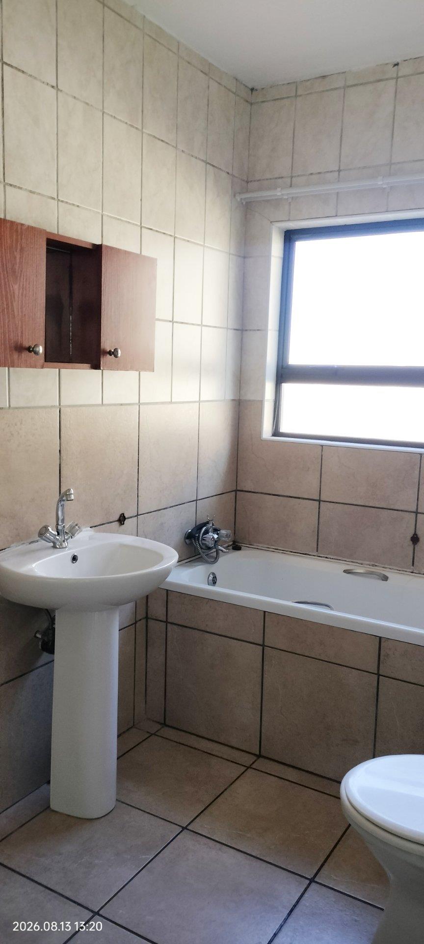 2 Bedroom Apartment / Flat to Rent in Reyno Ridge