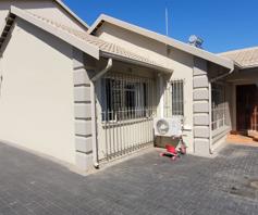 House for sale in Brackendowns