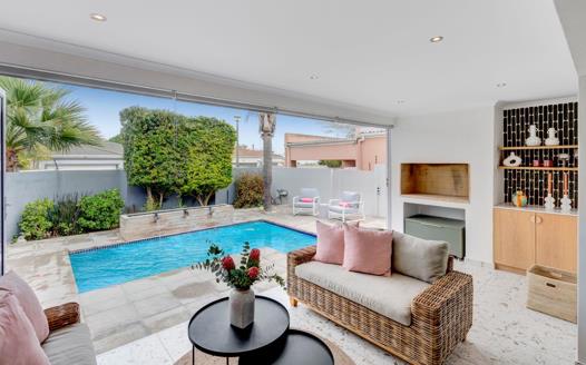 4 Bedroom House for sale in Parklands