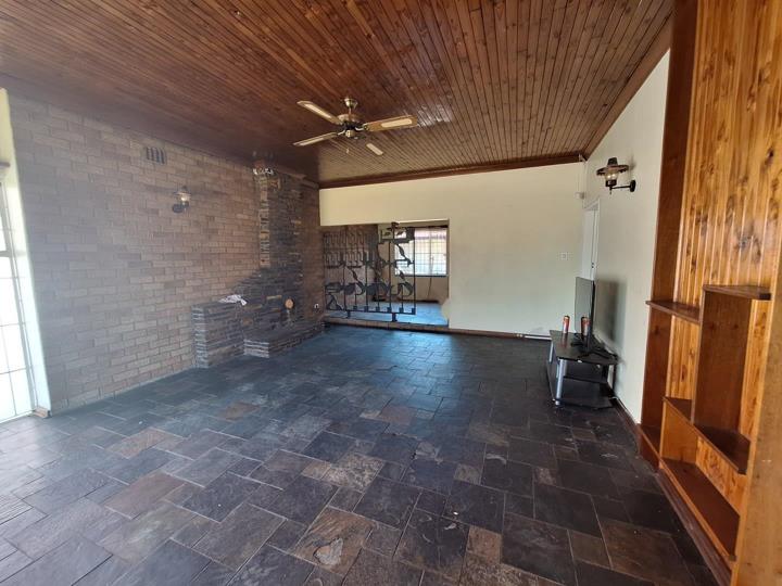 Listing number: P24-117540638, Image number: 3