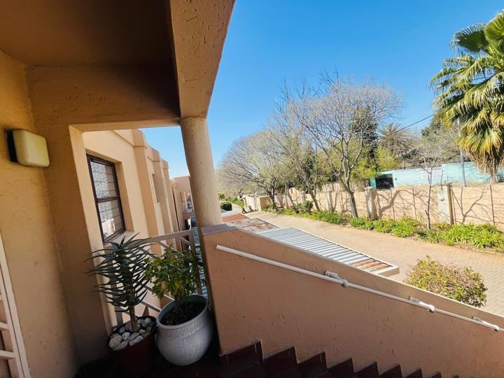 Listing number: P24-117540640, Image number: 2
