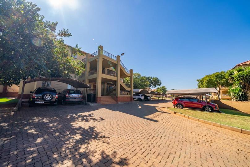 Listing number: P24-117540649, Image number: 2