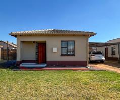 House for sale in Windmill Park