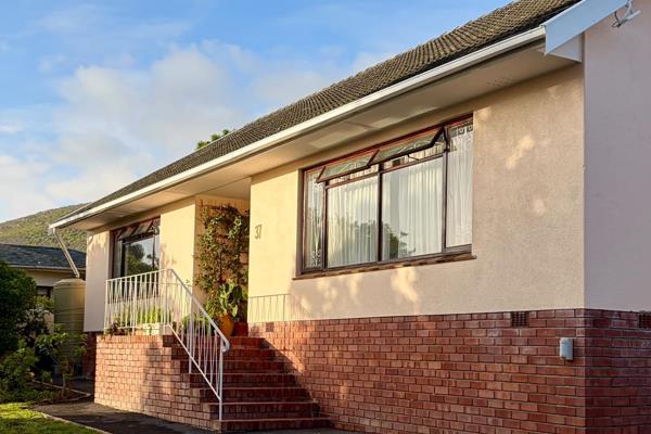 This much-loved home is an absolute gem.  Filled with light and space it has been tastefully renovated throughout.  It’s an ideal home ...