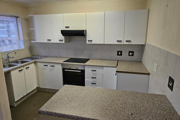 2 bedroom apartment with  2 bathroom ground floor unit.
Please note that the rental ...