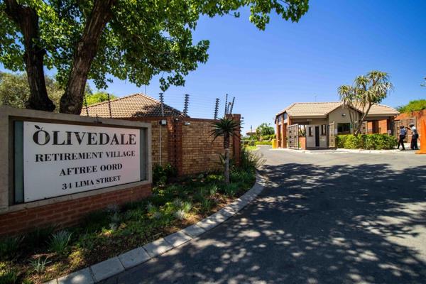 Retirement living | investment opportunity | top-floor apartment with beautiful ...