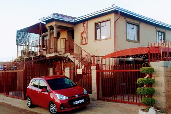 Property on Auction

10-Bedroom Commercial Property for Sale in Soshanguve

Excellent Investment Opportunity | Fully Tenanted | ...