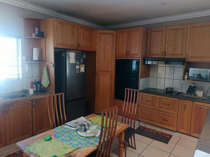 Listing number: P24-117548709, Image number: 2