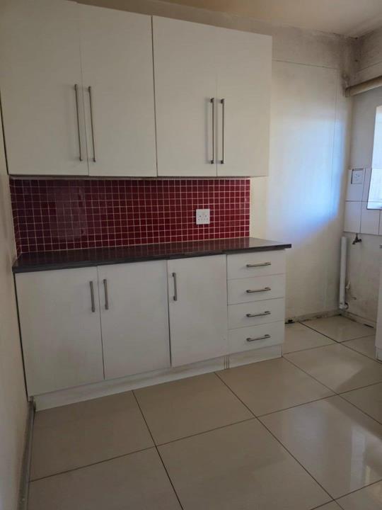 Listing number: P24-117549480, Image number: 2