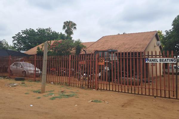 Deceased Estate Auction | 2 Bedroom, 1 Bathroom Houset | Rustenburg, NW		

Duly ...