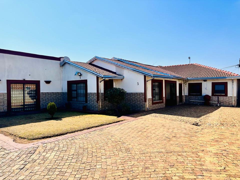 Spacious Family Home and Investment Property in Eike Park, Randfontein