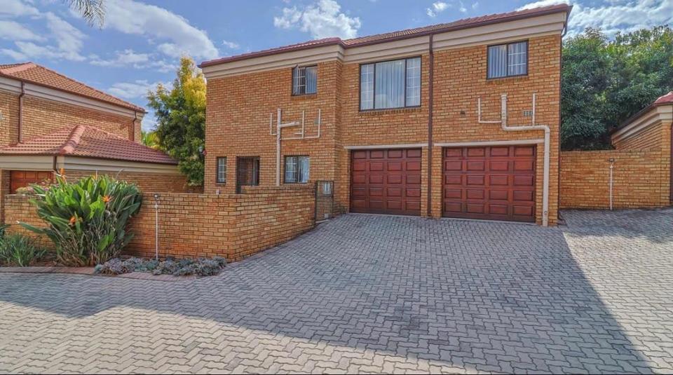 Listing number: P24-117554090, Image number: 2