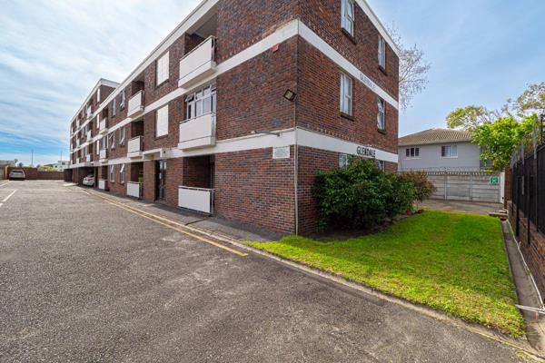 Step into this spacious two-bedroom ground-floor apartment, offering comfortable living and plenty of potential to make it your ...