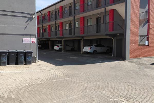 This neat and modern 1-bedroom apartment offers comfortable and convenient living. The bedroom features an en-suite bathroom, while the ...