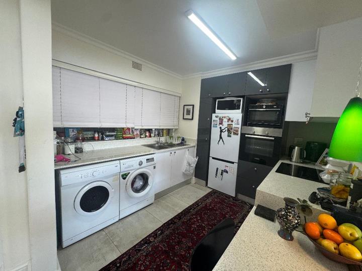 Listing number: P24-117558453, Image number: 2