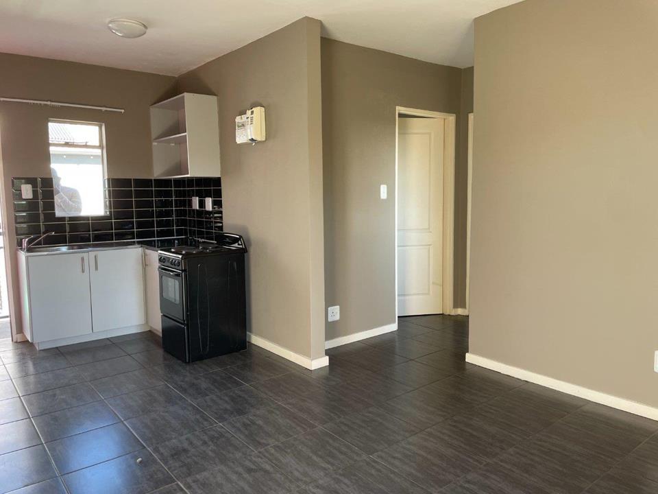Listing number: P24-117558456, Image number: 1