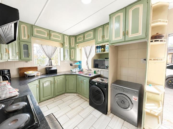 Listing number: P24-117622874, Image number: 2, Image