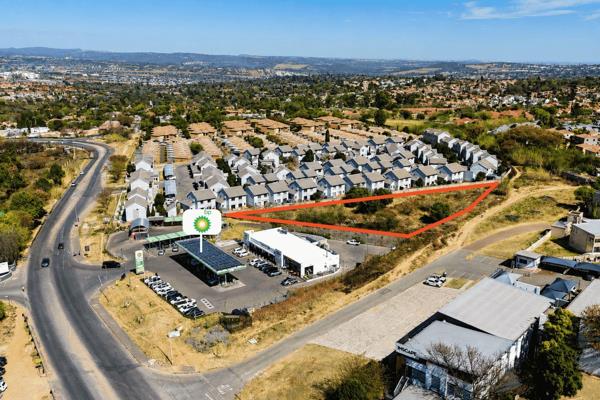 Bidding to start from R1,000,000 | Live Auction: 30 September 2026

·      Zoning: ...