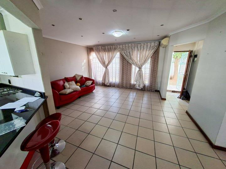 Listing number: P24-117567029, Image number: 3
