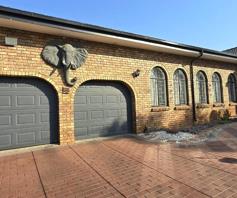 House for sale in Laudium Ext 2
