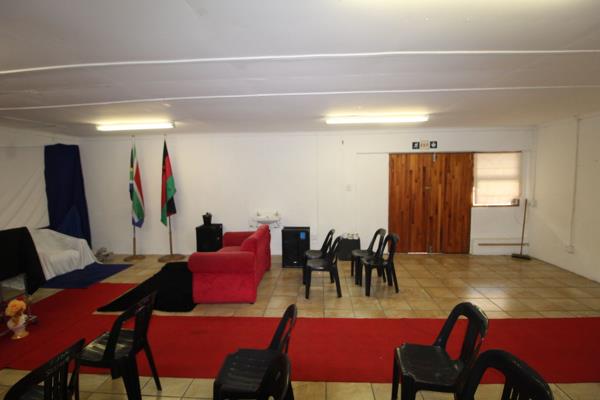 Situated at 53 Main Road, Saldanha, this neat 60m2 unit offers a practical and ...