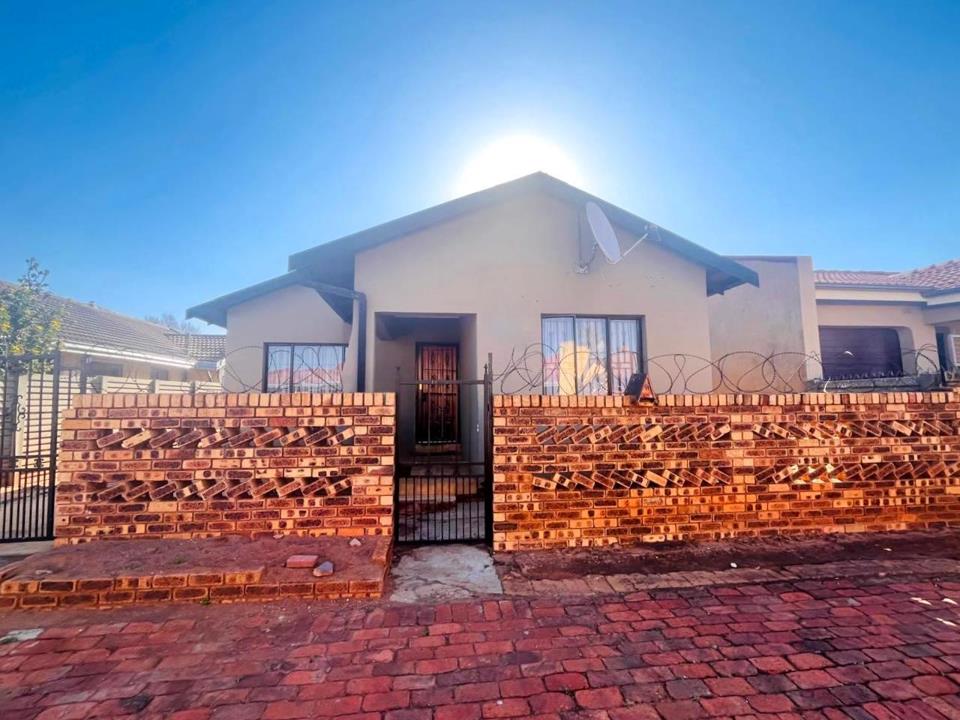 Listing number: P24-117638181, Image number: 1