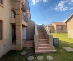 Townhouse for sale in Meredale