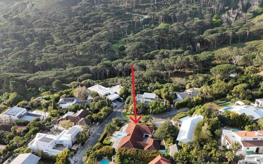 4 Bedroom House for sale in Camps Bay