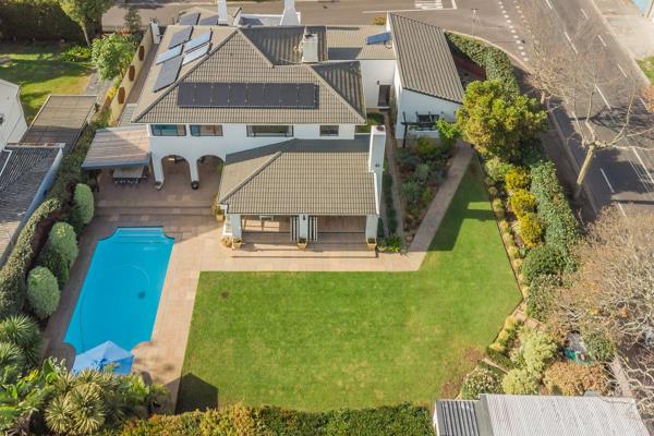Exclusive Mandate

See video walkthrough on listing

59 Sandown Road, Rondebosch Golden ...