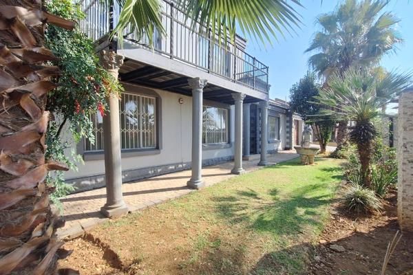 Discover comfortable family living in this spacious double-storey home, ideally situated in the sought-after suburb of Montana Park. ...