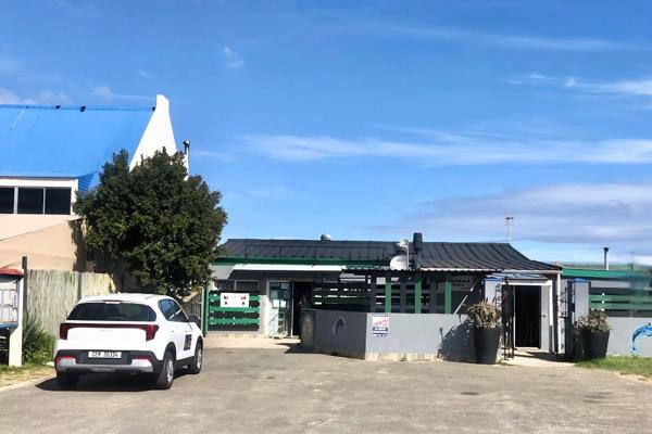 Exceptional Commercial Investment Opportunity in Fisherhaven – Immediate Income Generation

Presenting a distinguished commercial ...