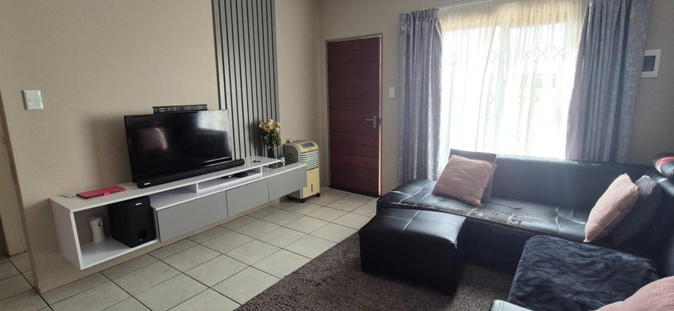 Listing number: P24-117577166, Image number: 3