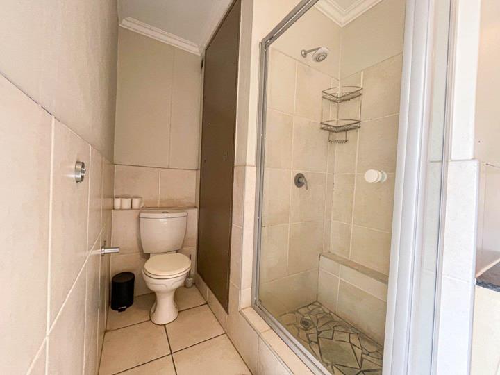 Listing number: P24-117579245, Image number: 3