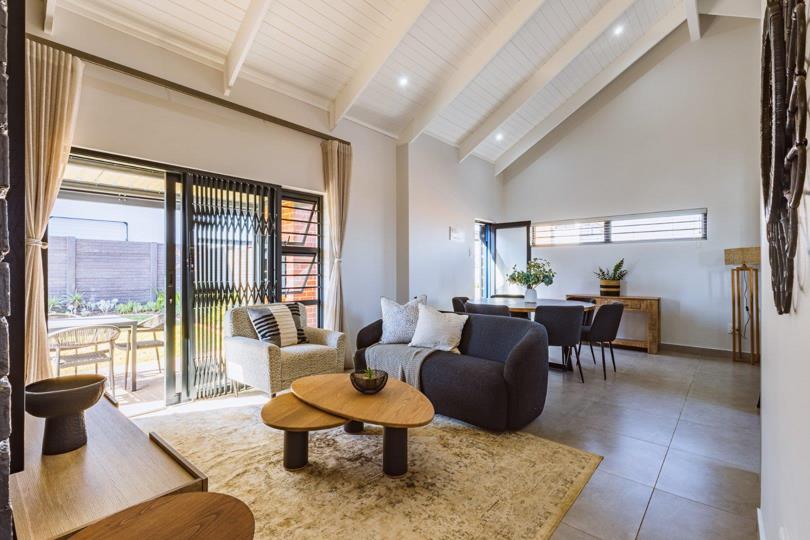 Listing number: P24-117579844, Image number: 2