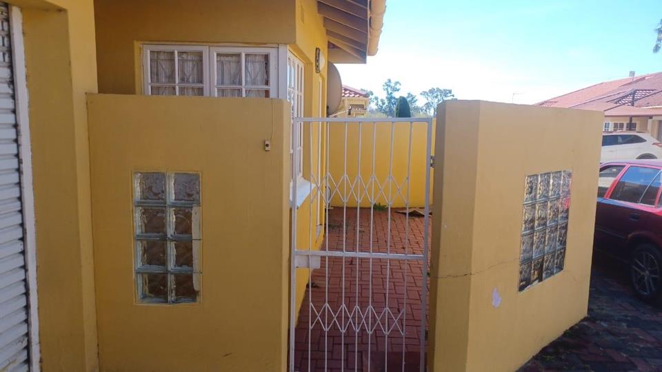 Listing number: P24-117580273, Image number: 2
