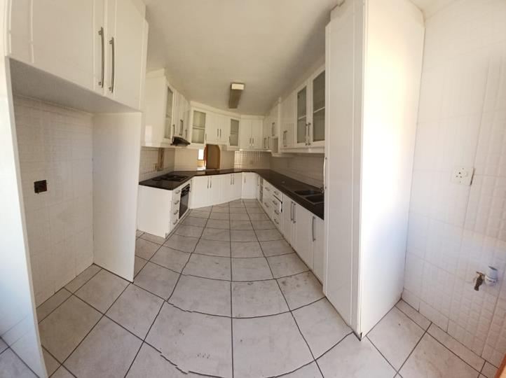 Listing number: P24-117580273, Image number: 3