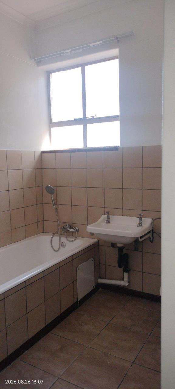2 Bedroom Apartment / Flat to Rent in Witbank Ext 5