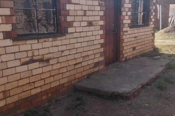 Property Features: 2-Bedrooms, a functional kitchen and a comfortable lounge area.

The property is located close to schools ...