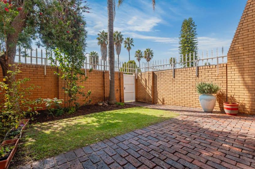 Listing number: P24-117581963, Image number: 2