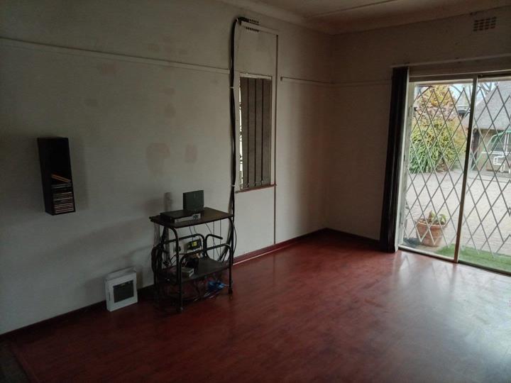 Listing number: P24-117583497, Image number: 2