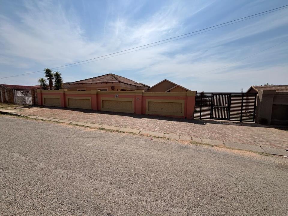 Listing number: P24-117585577, Image number: 1