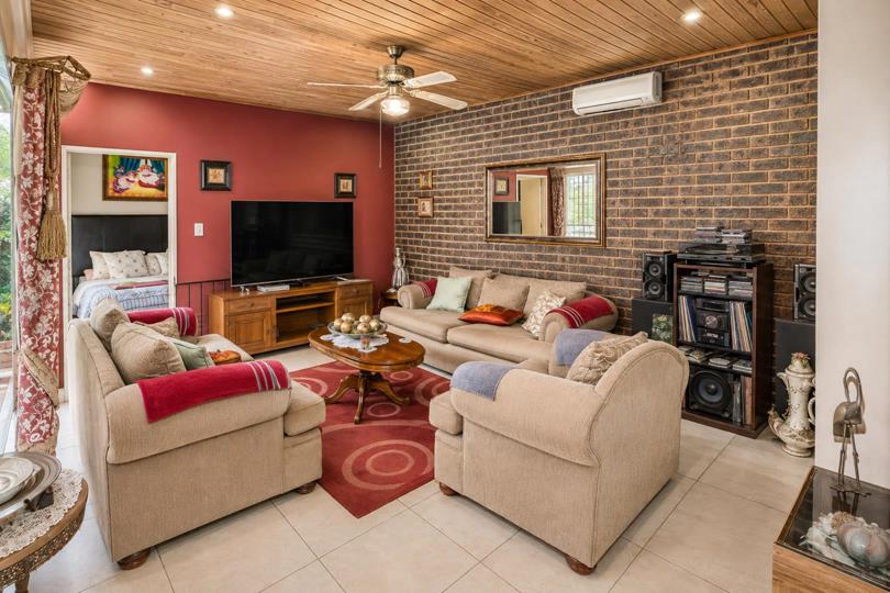 Listing number: P24-117587337, Image number: 3