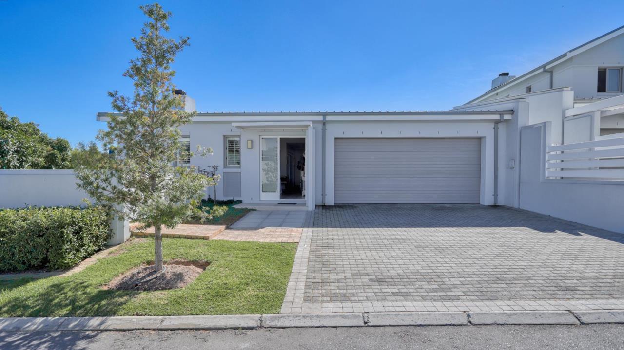 Listing number: P24-117588972, Image number: 1