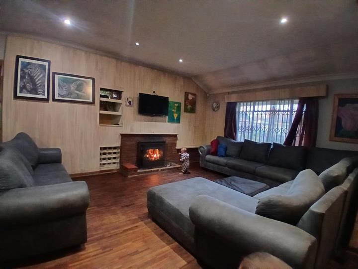 Listing number: P24-117583055, Image number: 2