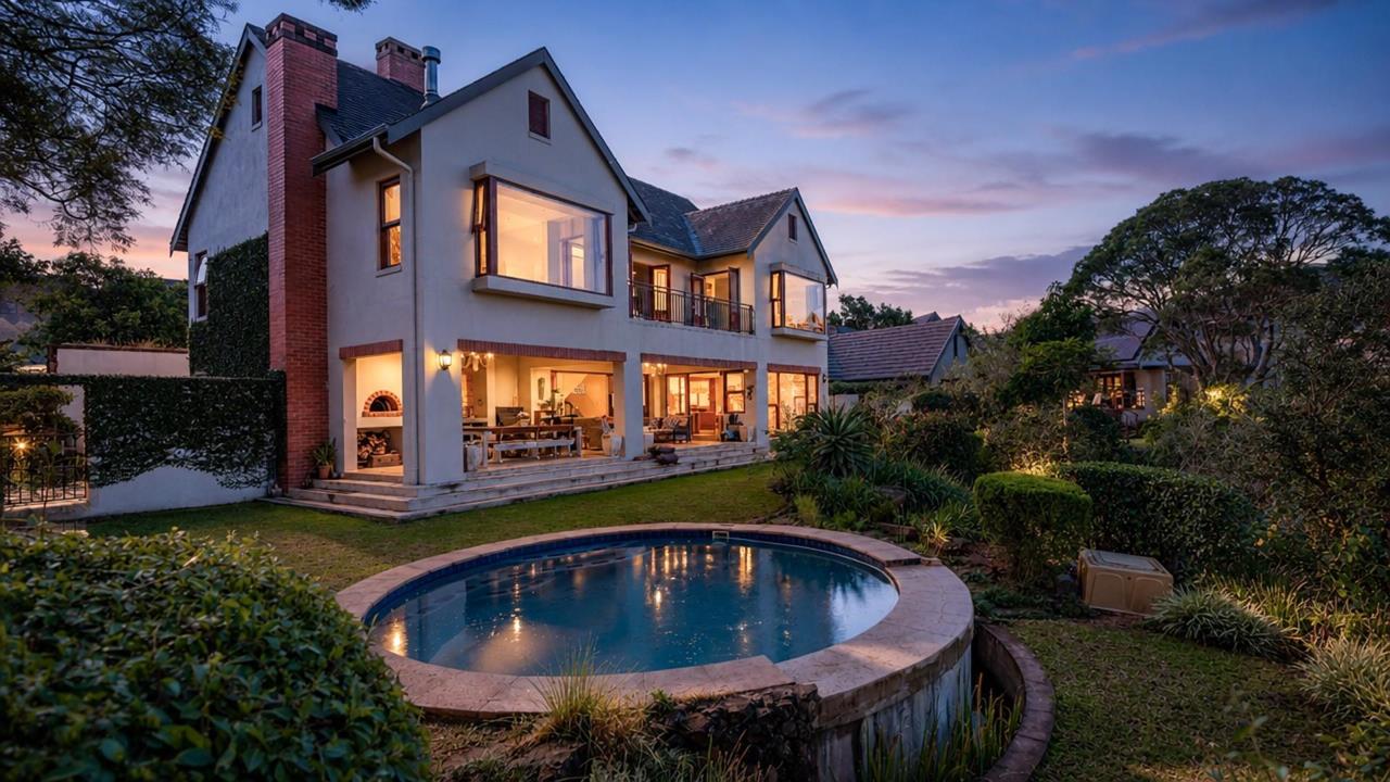 5 Bedroom House in Cotswold Downs Golf & Country Estate