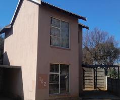 Apartment / Flat for sale in Vanderbijlpark CW 5