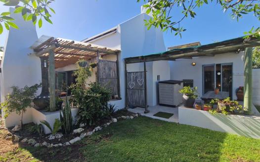 3 Bedroom House for sale in Mosselbank