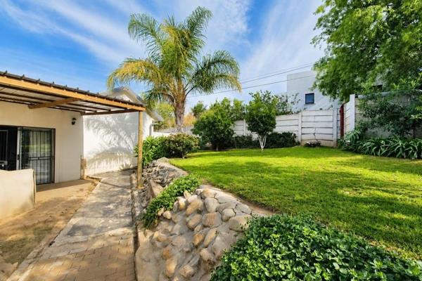 Private 1-Bedroom Flatlet To Rent

This neat and private flatlet offers comfortable ...