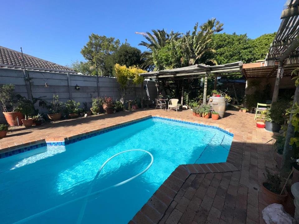 Listing number: P24-117595140, Image number: 1