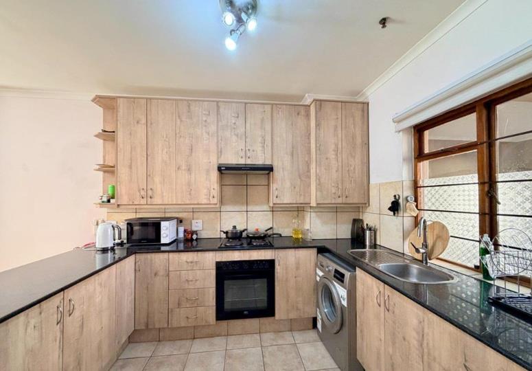 Listing number: P24-117595141, Image number: 2